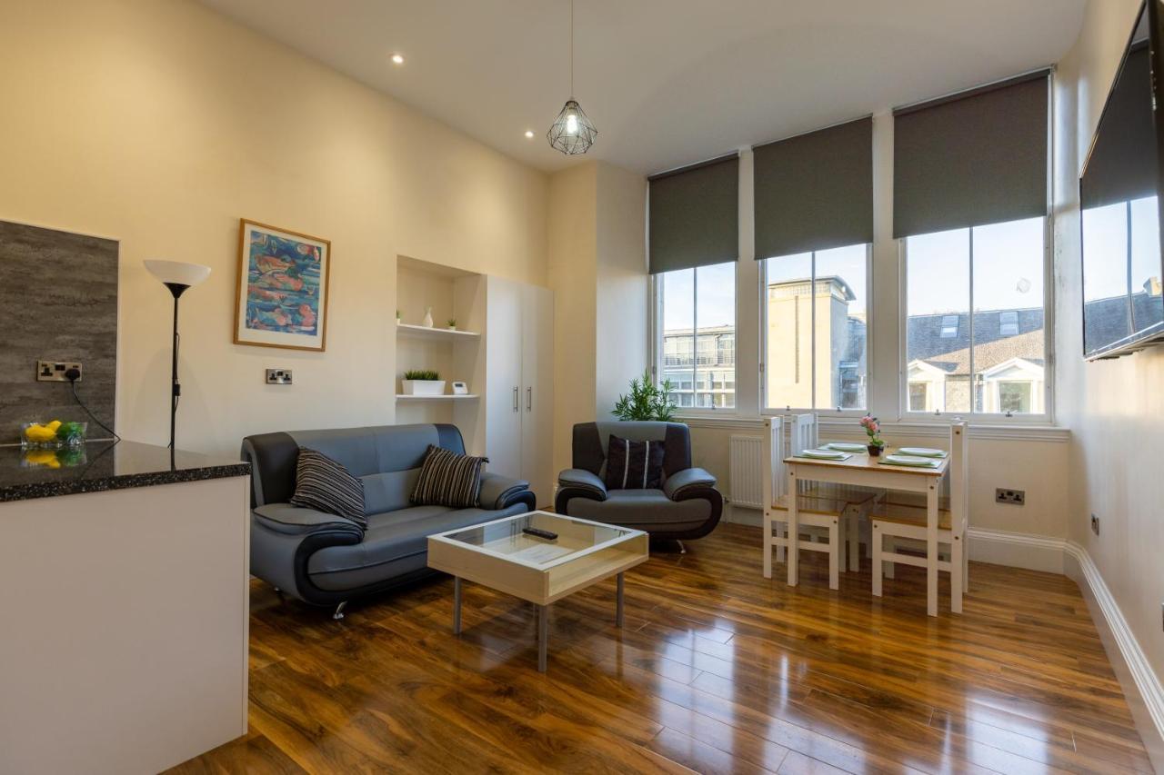 New 2 Bed Apartment With Stunning Views Of Arthur Seat Mountain EDI Exterior photo