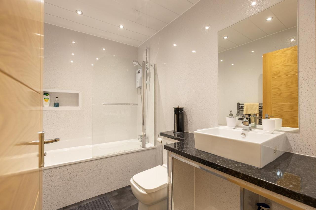 New 2 Bed Apartment With Stunning Views Of Arthur Seat Mountain EDI Exterior photo